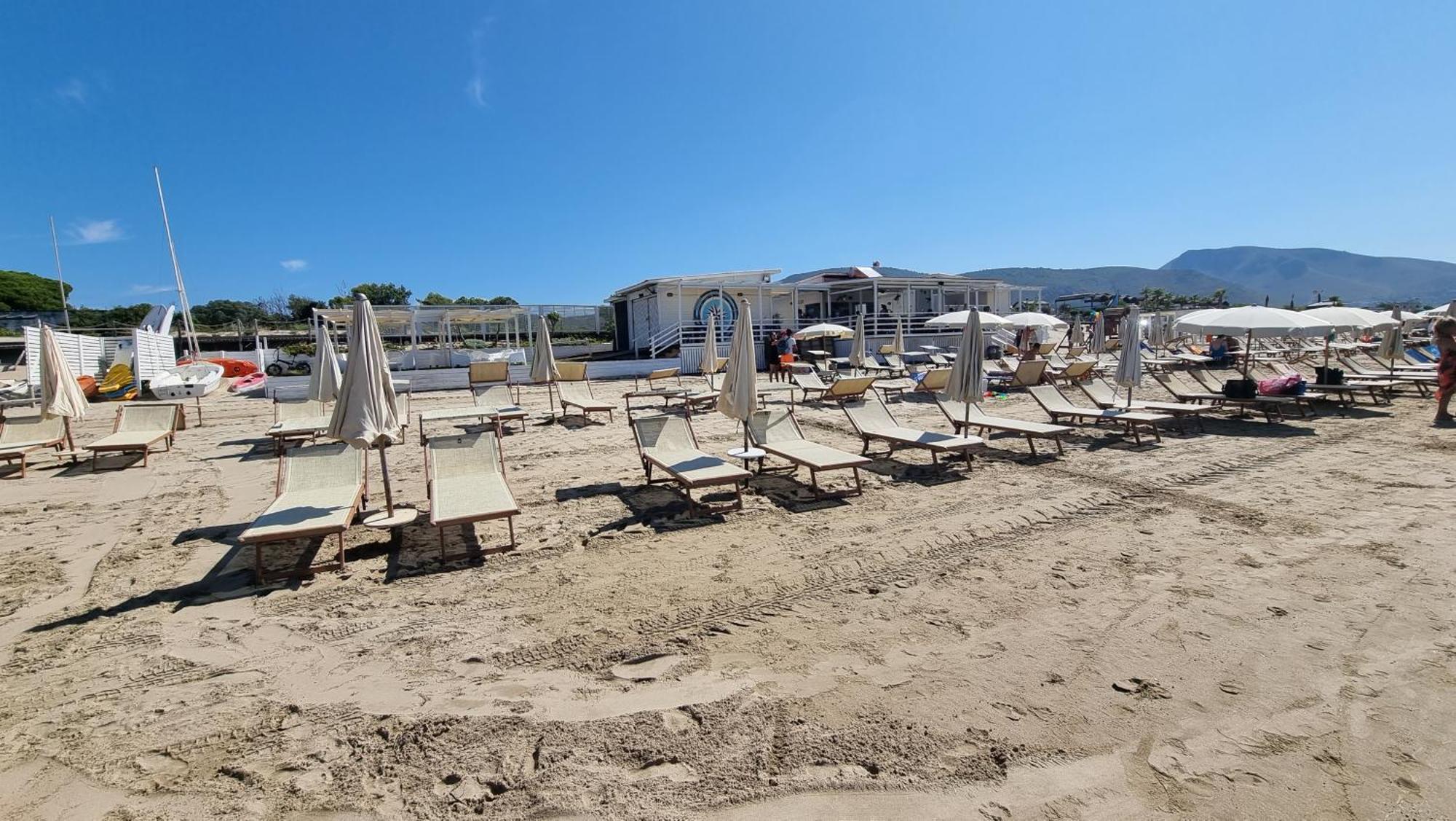 Villa Cecilia Sul Lago Fronte Mare Sperlonga Exteriör bild