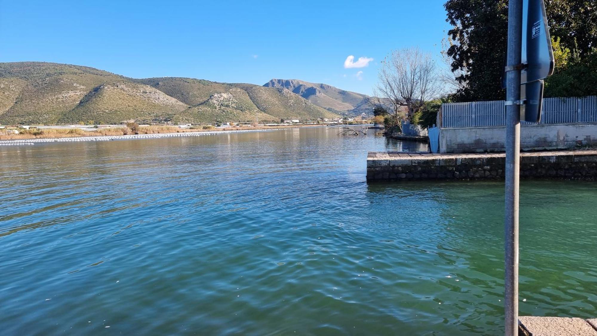 Villa Cecilia Sul Lago Fronte Mare Sperlonga Exteriör bild